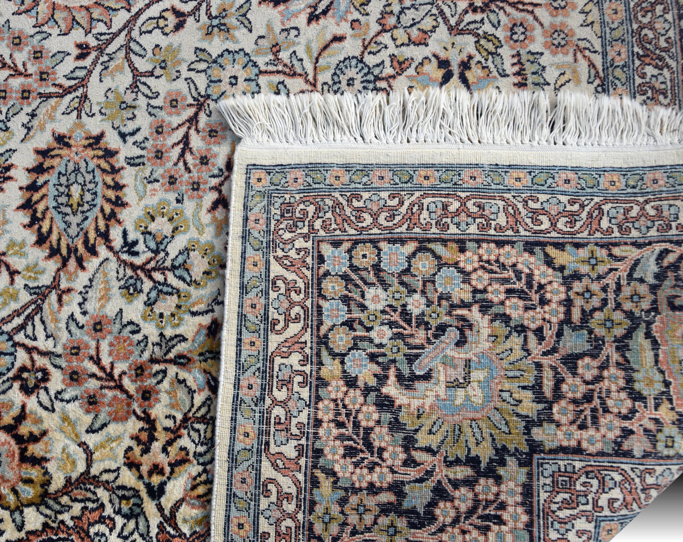 Kashmir Silk Oriental Rug: 1.68 x 2.63 Meters