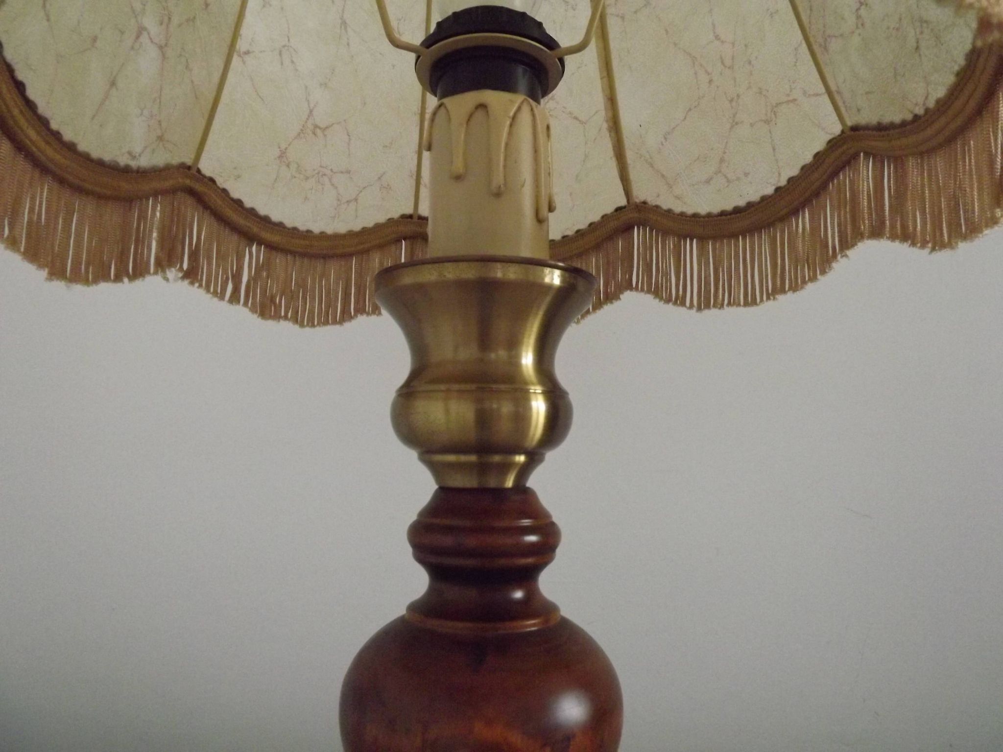 French Mid-Century Brass and Turned Wood Table Lamp with Hide Skin Shade