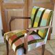 Fauteuil bridge des années 50 en patchwork de velours polychrome