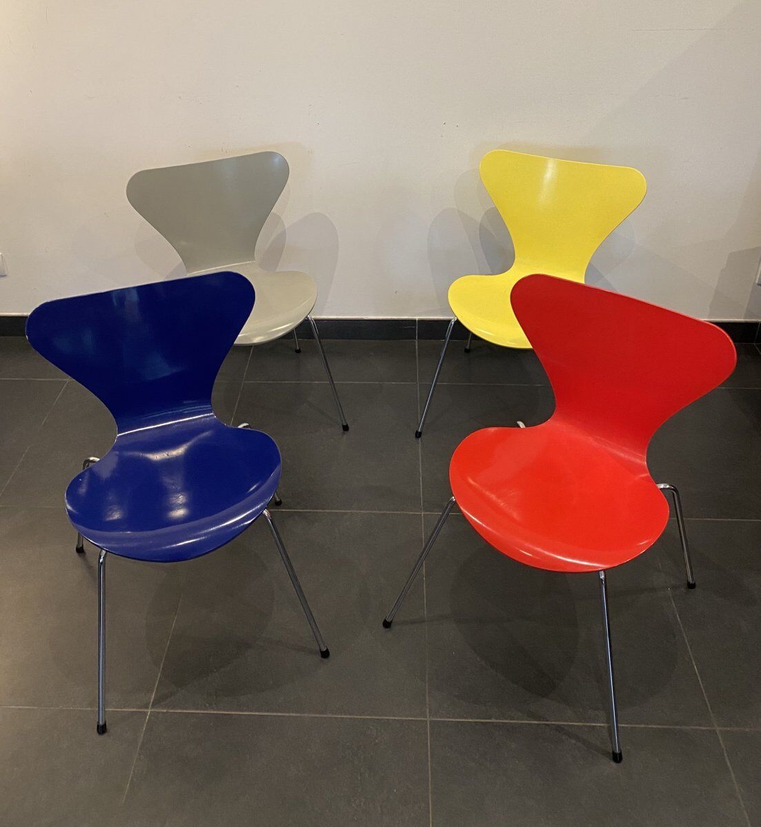 Set of 4 Chairs Arne Jacobsen for Fritz Hansen