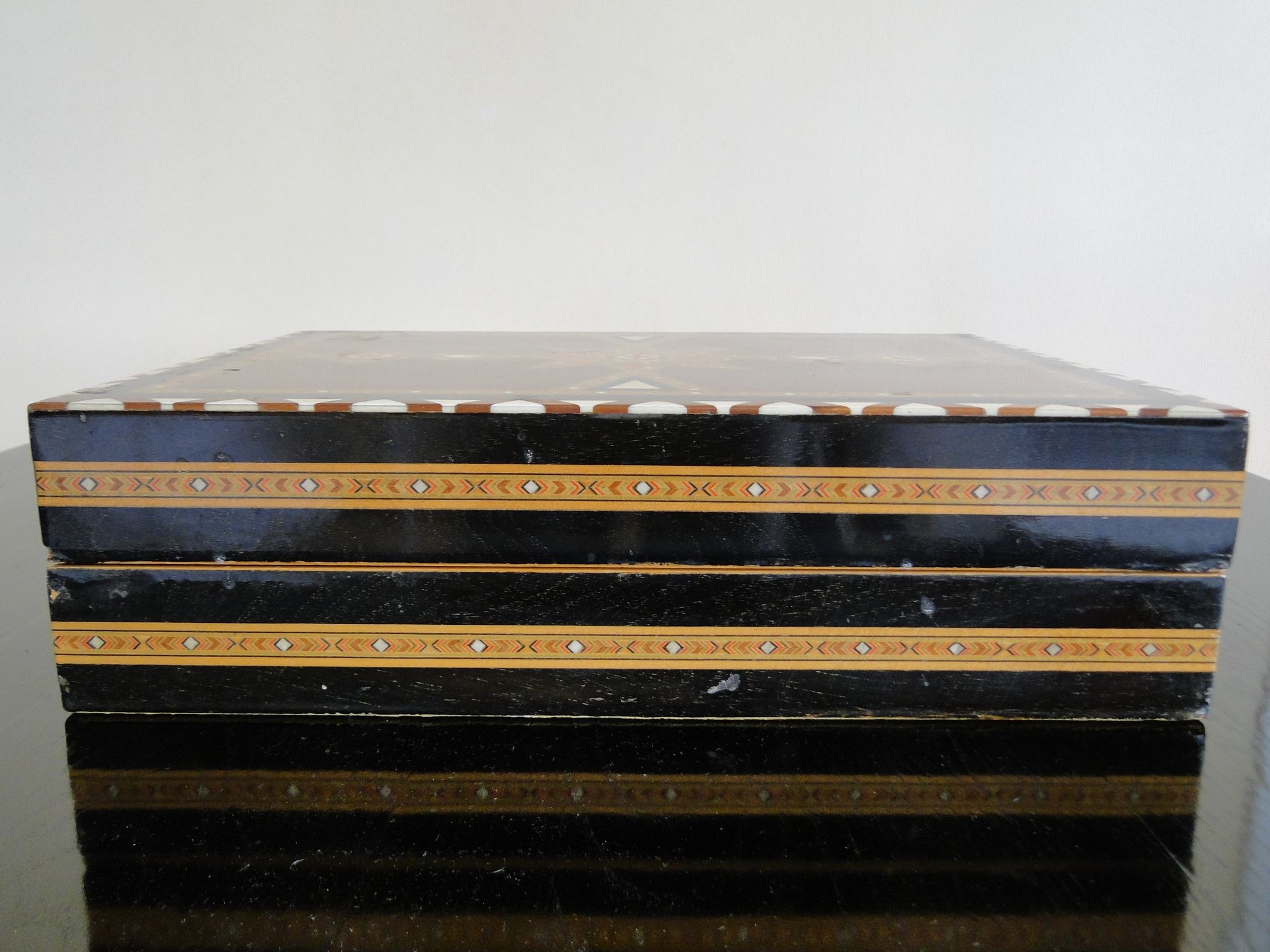 Vintage syrian chess board box wooden mosaic inlaid marquetry