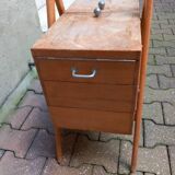 Travailleuse vintage pieds compas