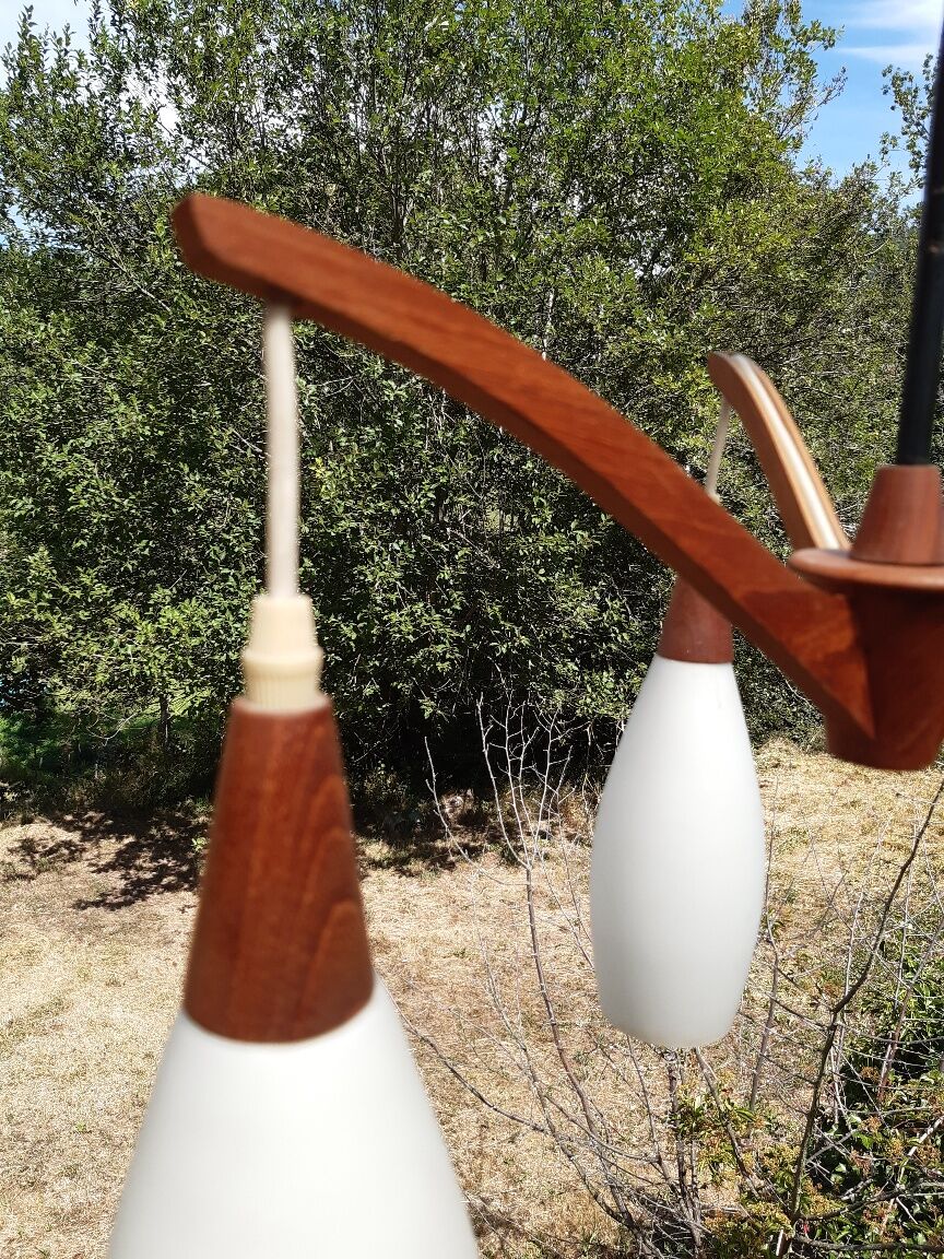 Suspension scandinave teck et opaline 1960