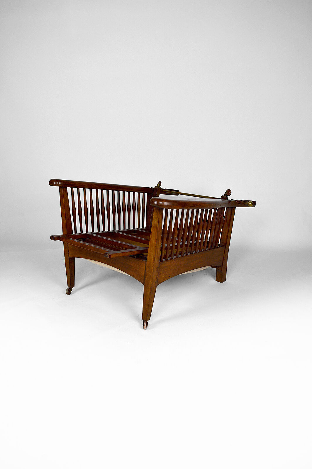 Morris Arts & Crafts armchair, United Kingdom, circa 1900