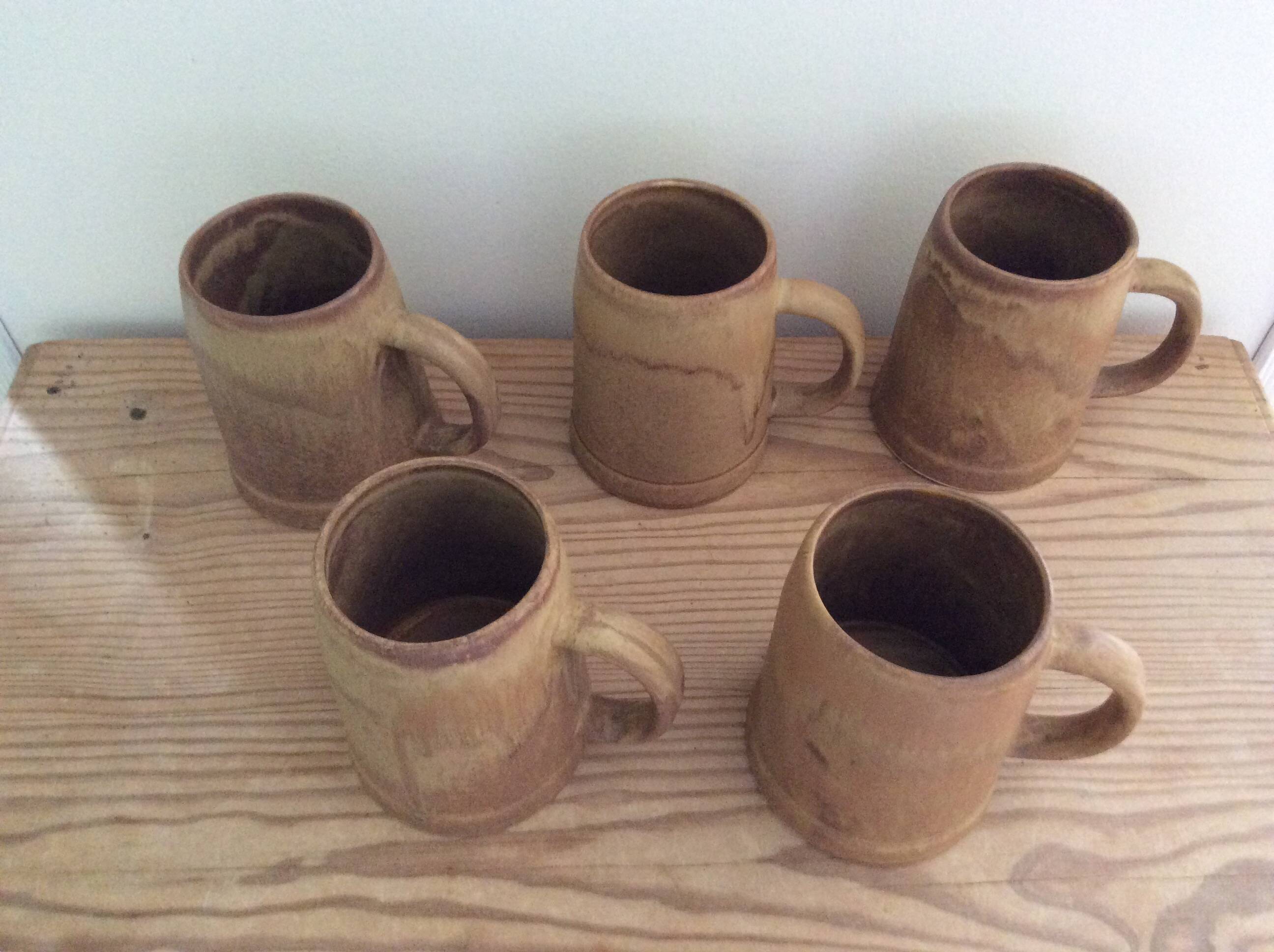 5 stoneware mugs