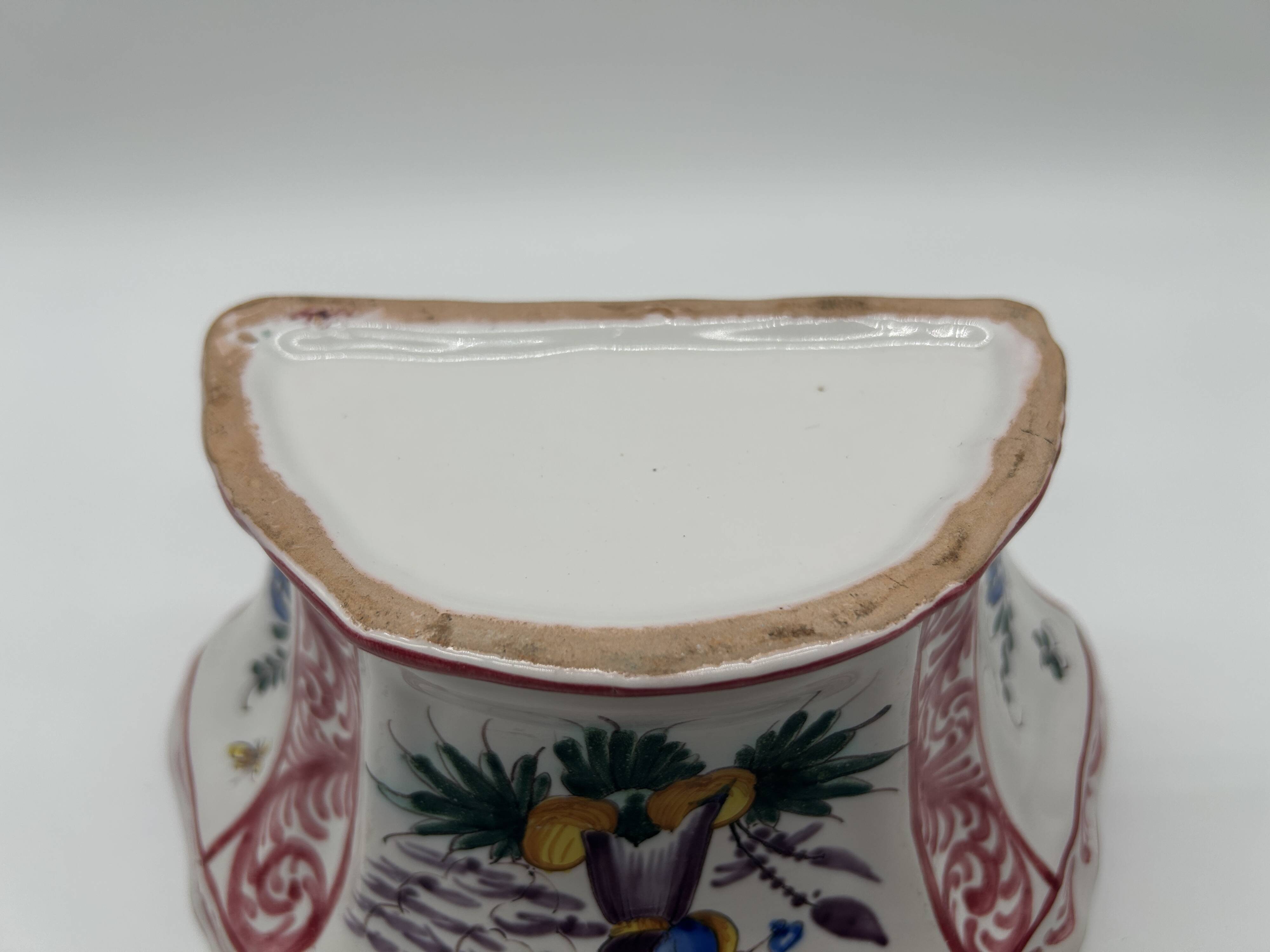 Antique wall-mounted vase - Japonese decor