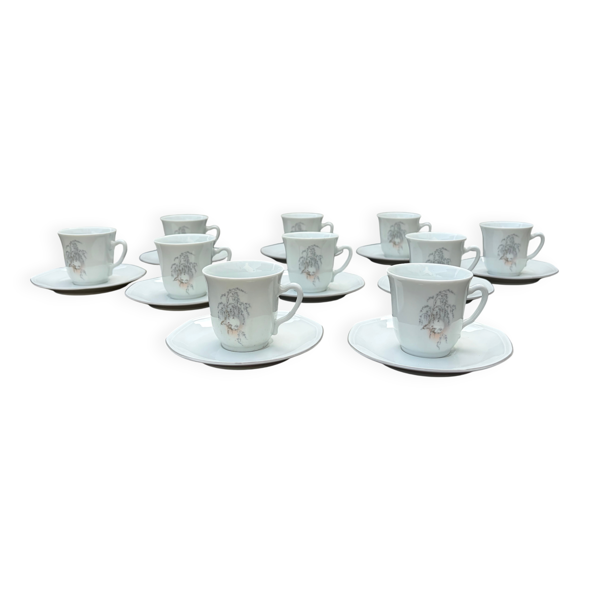 Set of 10 cups and 10 saucers porcelain from Sologne.