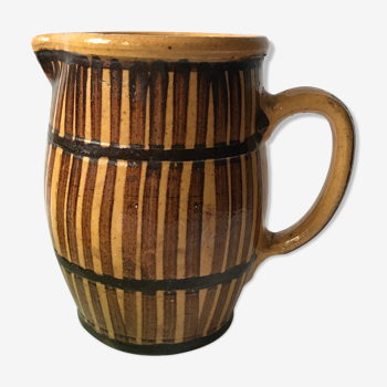 Striped ceramic pitchet