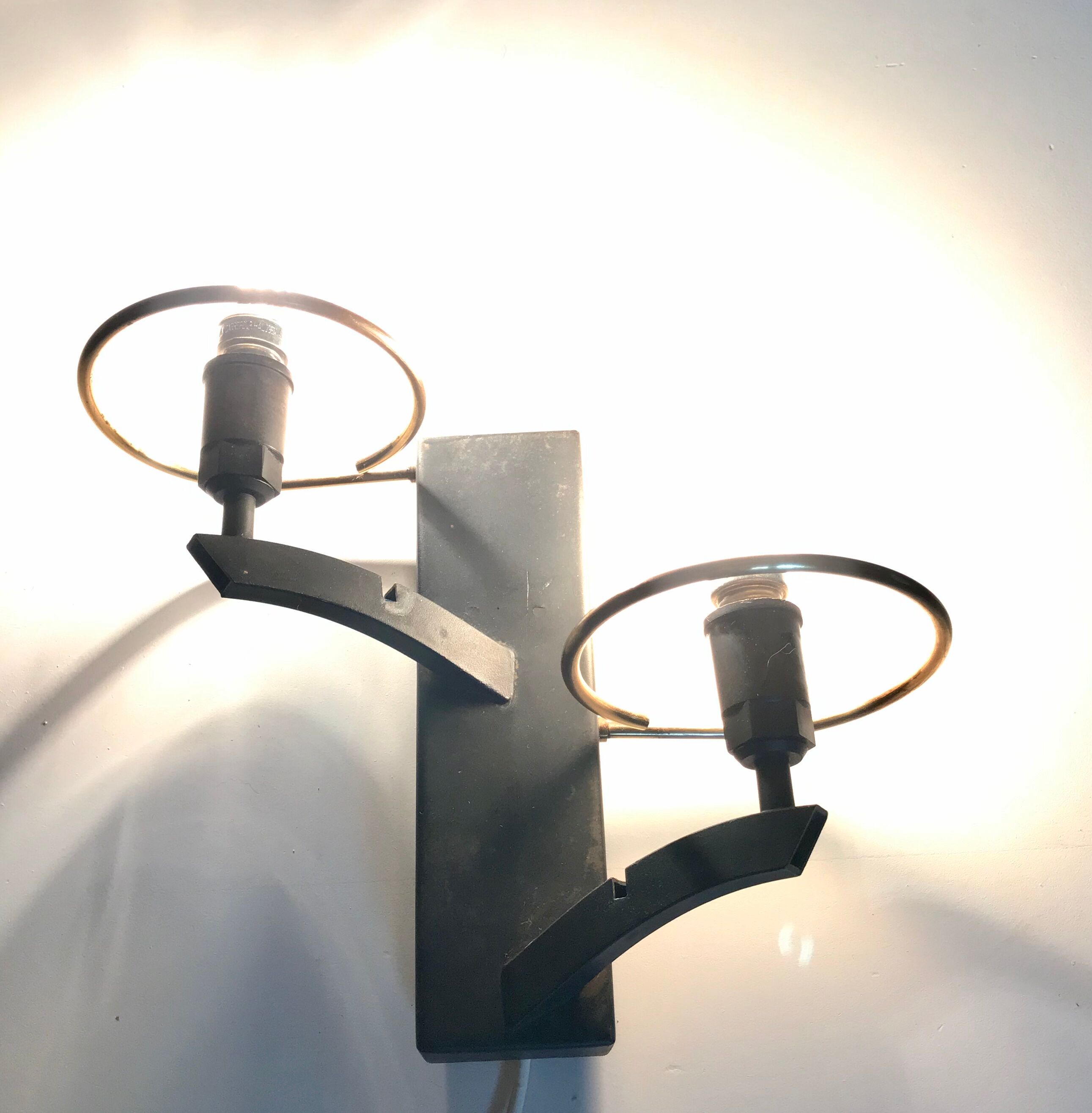 Double sconce in opaline