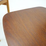 1960s Børge Mogensen Model 122 Oak and Teak Dining Chairs for Søborg Møbelfabric, Denmark
