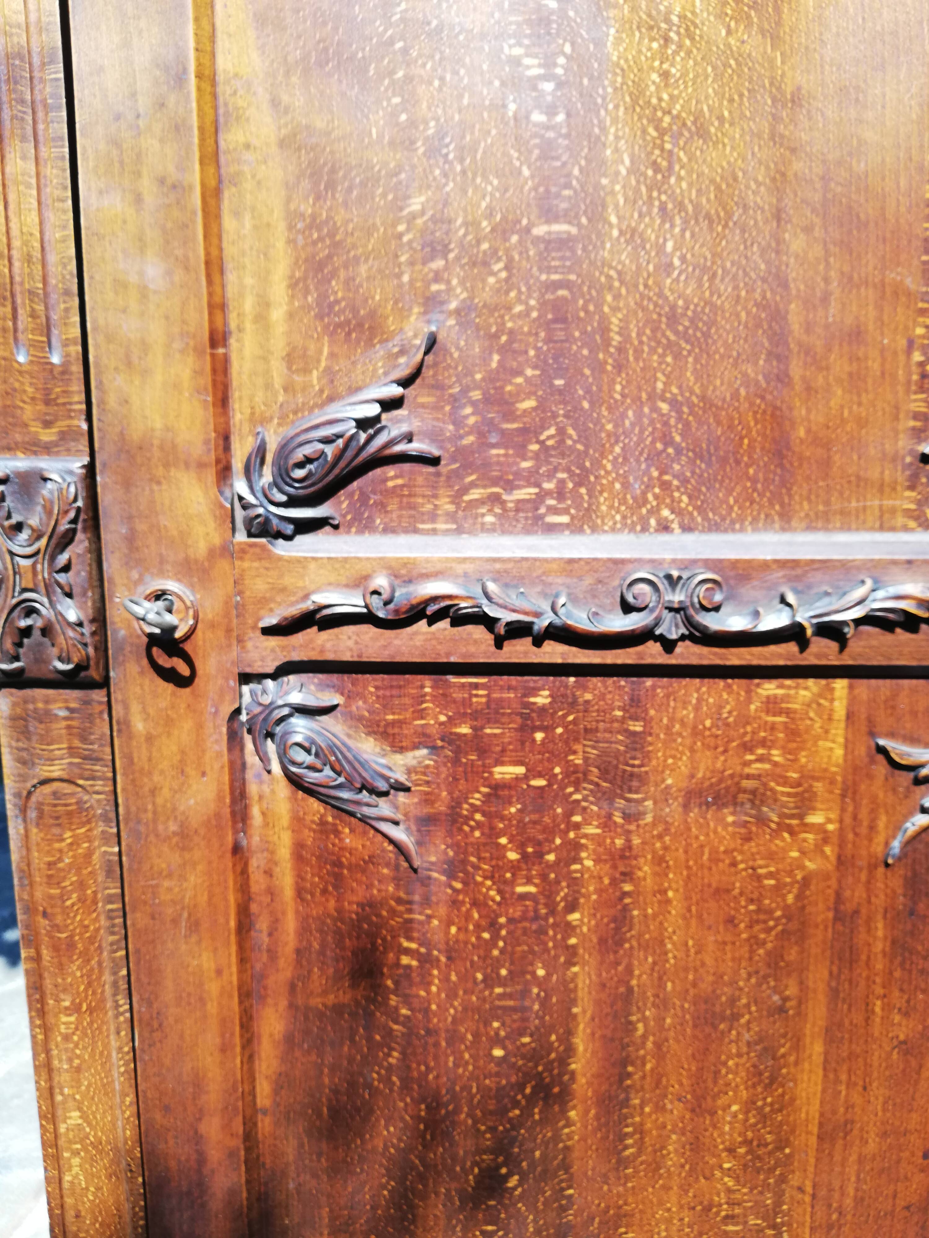 Small vintage tinted bonnet