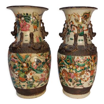 Paire de vases en porcelaine polychrome Nankin - Chine