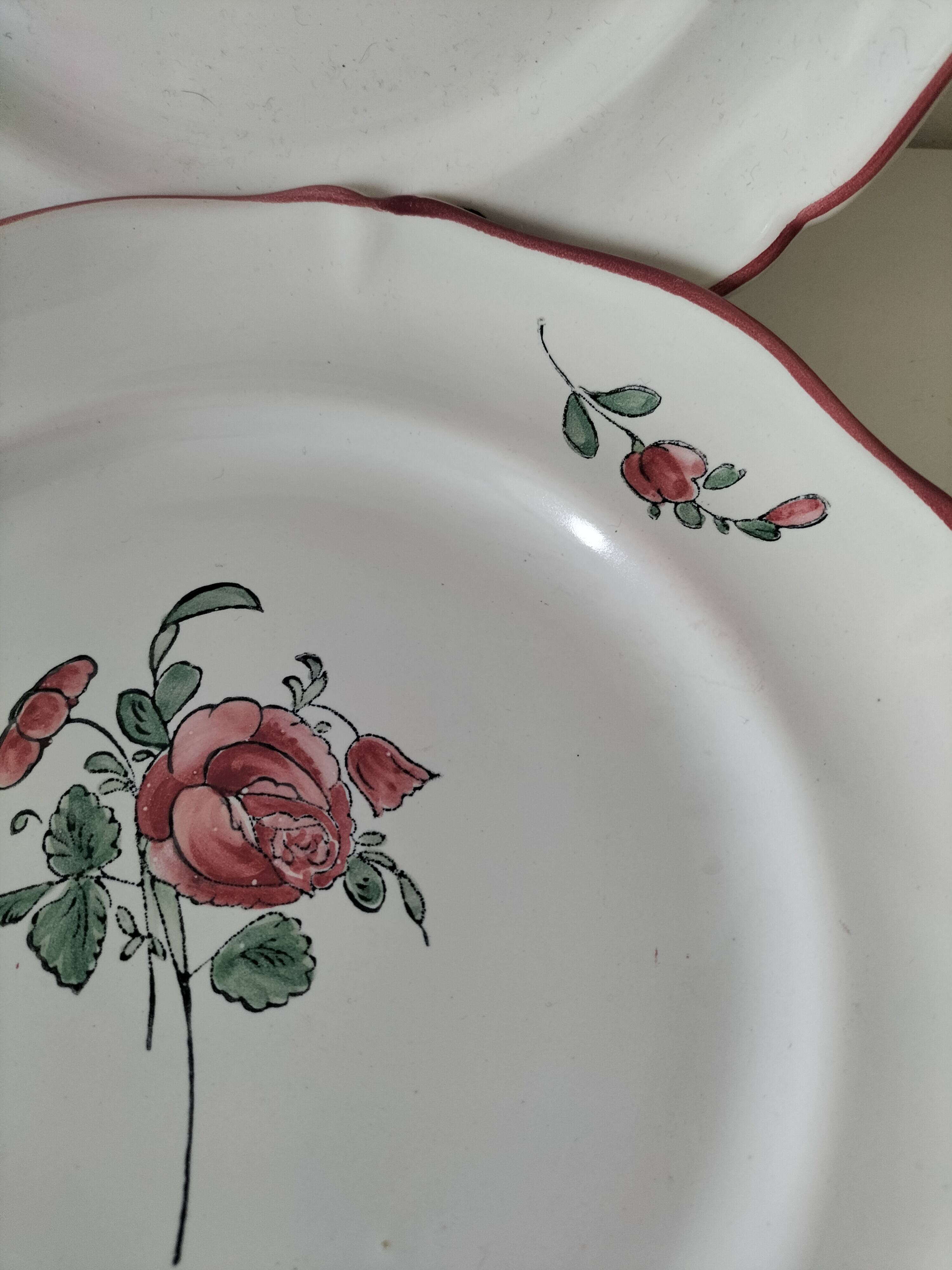 Pair of hand-painted antique plates – antique rose motif