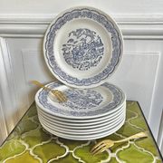 9 assiettes à dessert anglaises décor bleu calèche