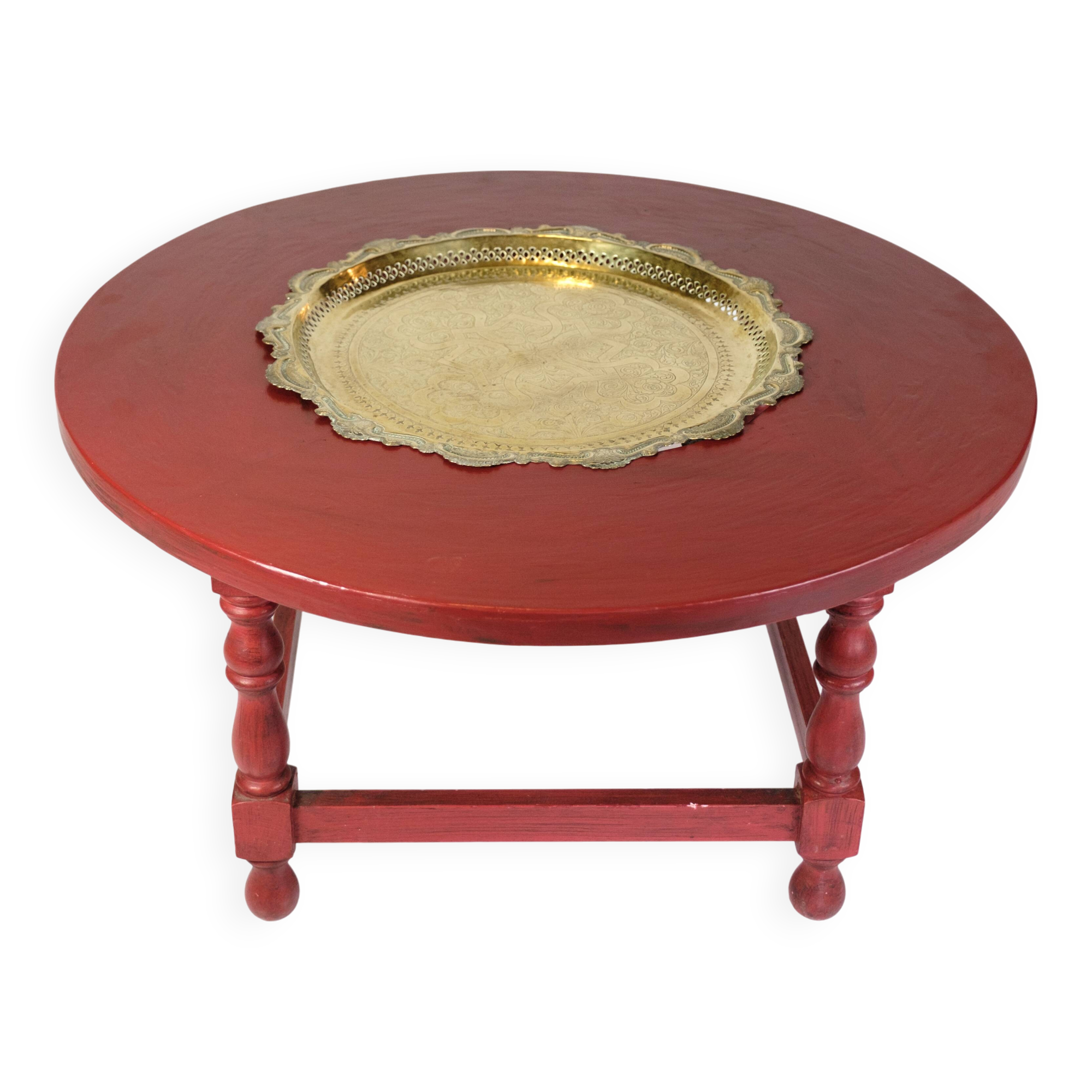 Antique Chinese Style Round Coffee Table With Bulit-in Brass Tray From 1890