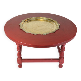 Table basse ronde antique de style chinois avec plateau en laiton intégré datant de 1890