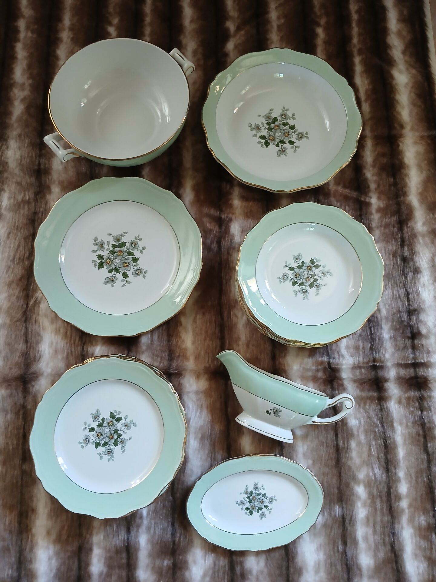 12 antique deep plates "Saint Tropez"