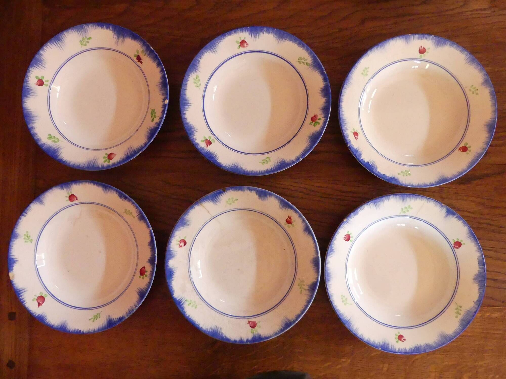 Service of 53 pieces from Gien, model "Bagatelle" (plates, dishes, salad bowls)