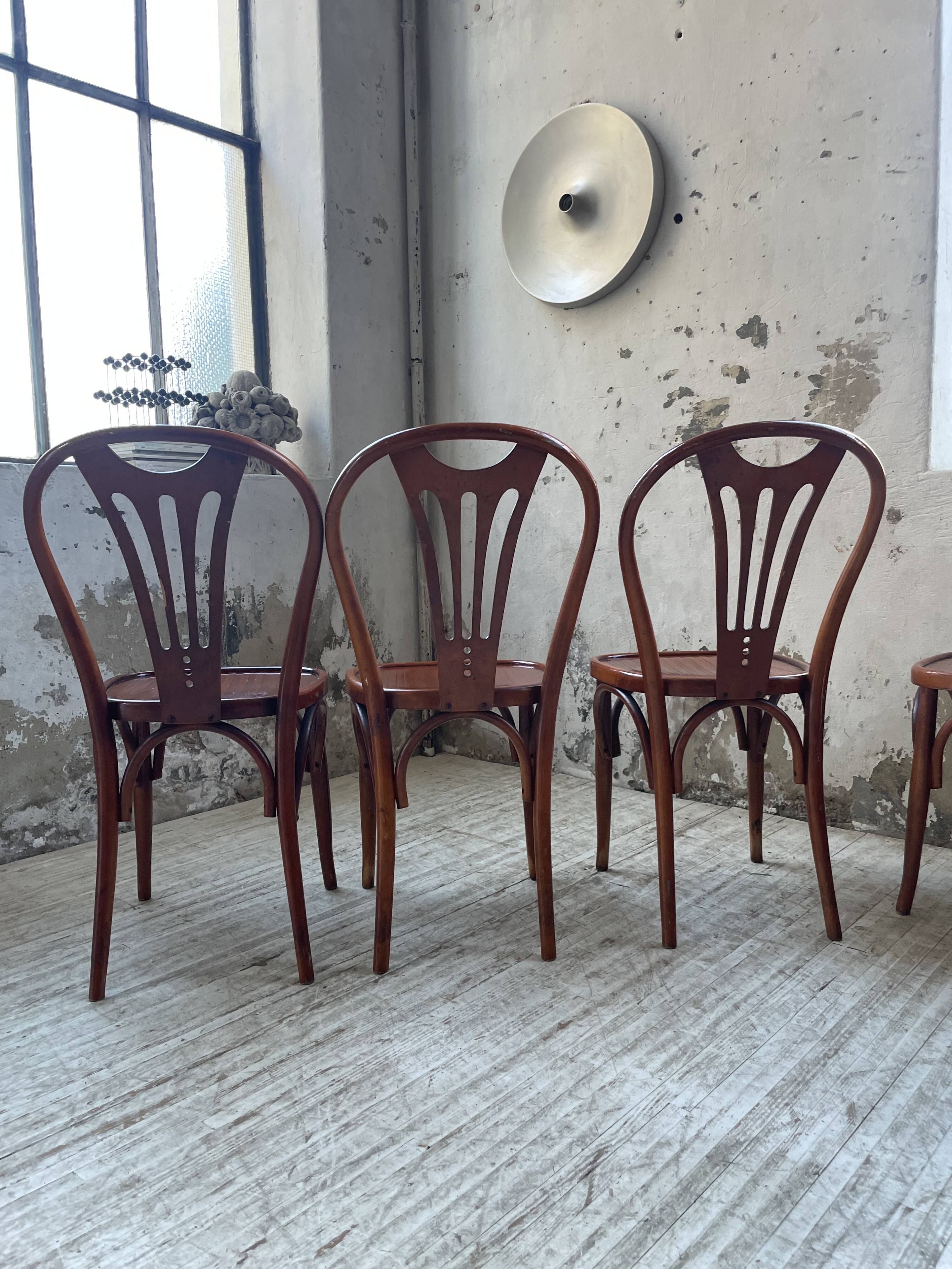 6 bistro chairs