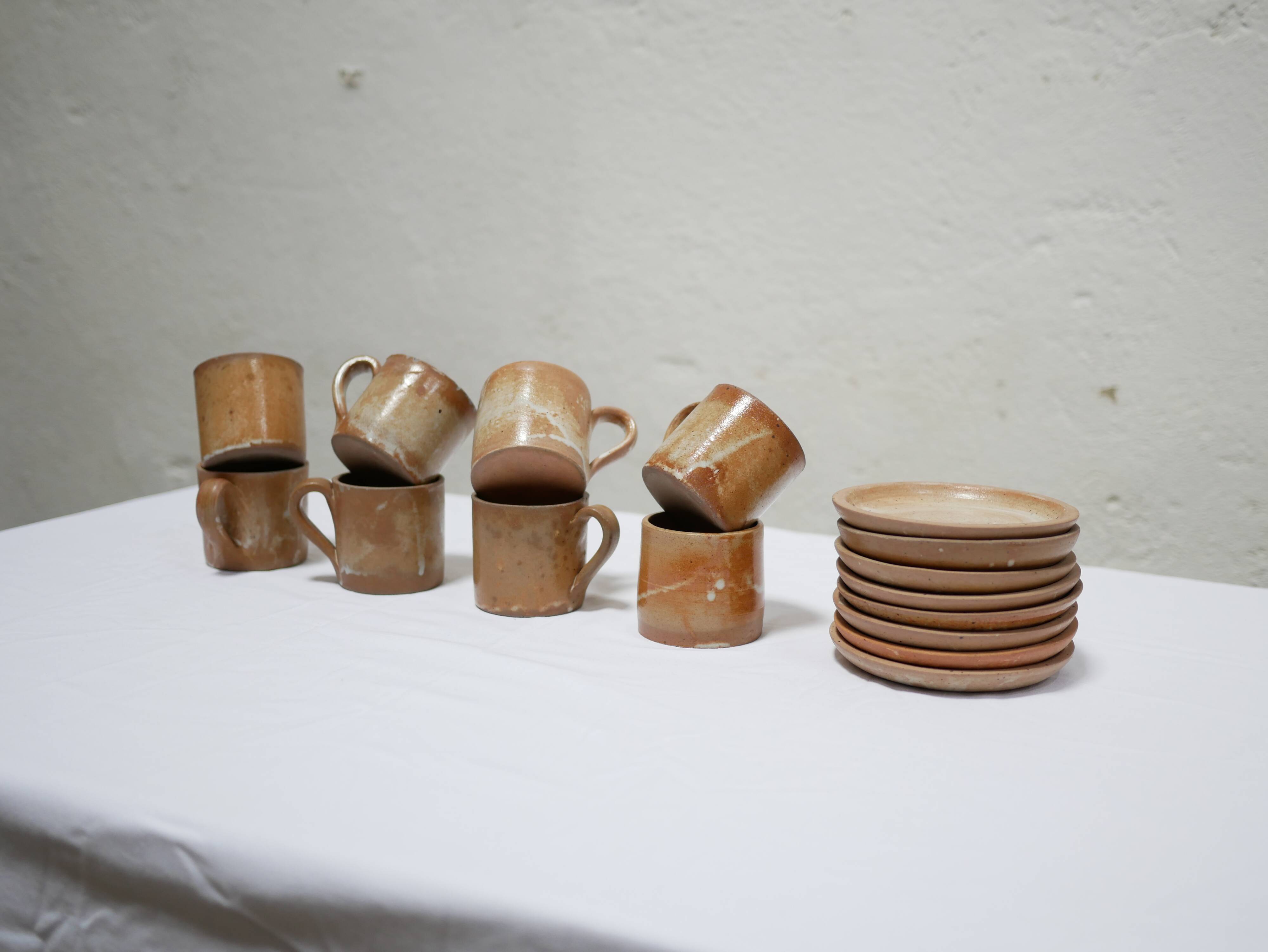Series of 8 cups and vintage stoneware cups