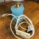 Lampe en opaline blanche et bleue 