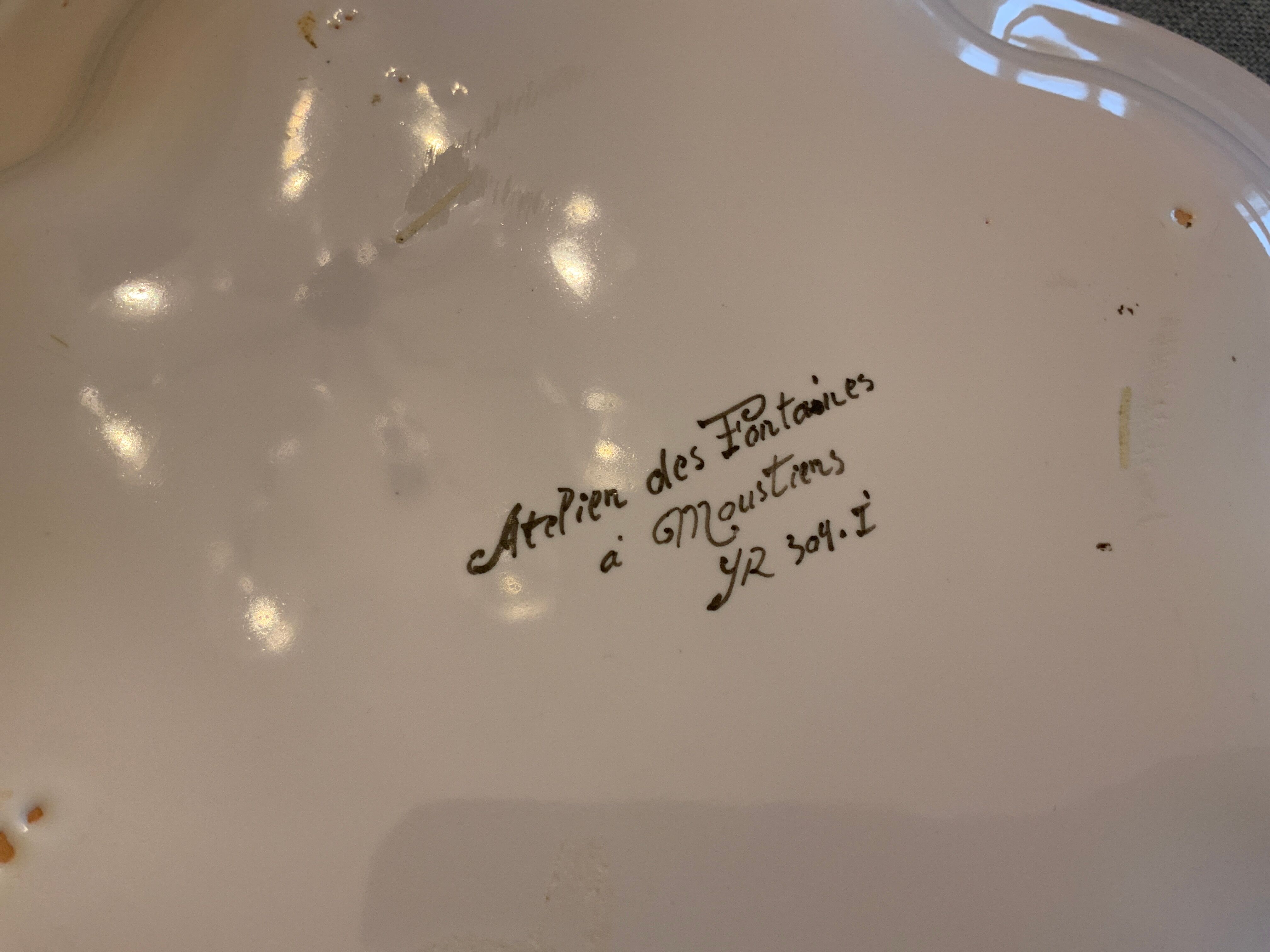 Moustiers sucker plate