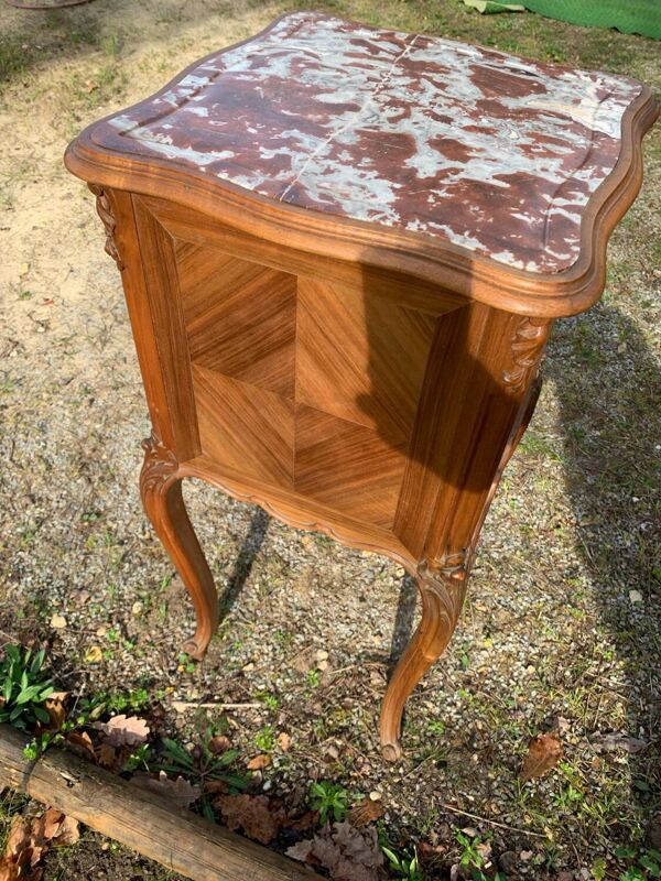 Table de nuit style louis XV début 20 eme