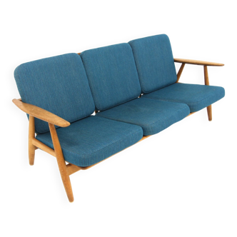 Scandinavian 3-seater sofa "Cigar chair GE 240" Hans J. Wegner, Denmark, 1960
