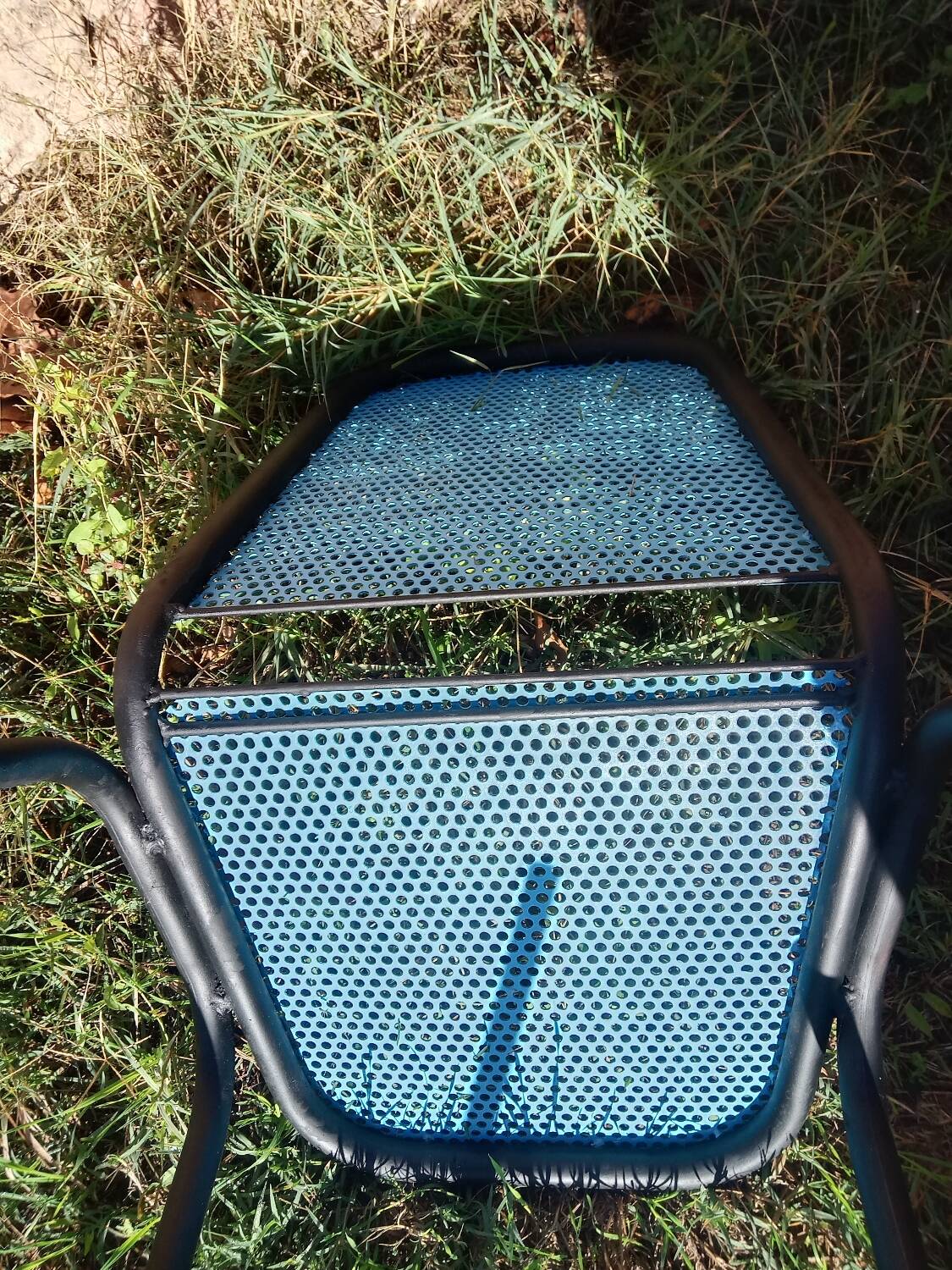 Chaise métal ajourées