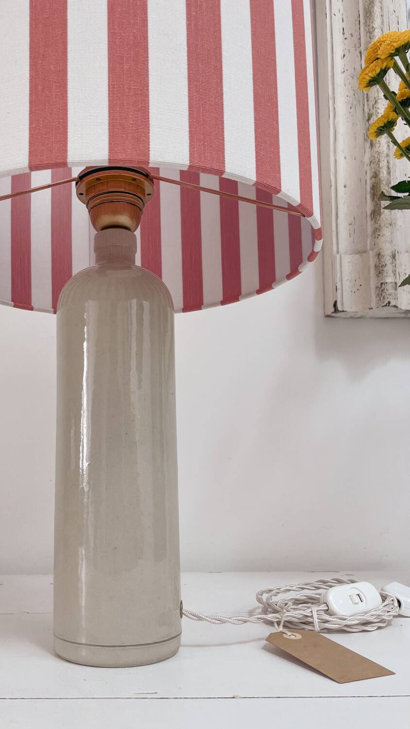 Lampe grès et abat-jour rayé