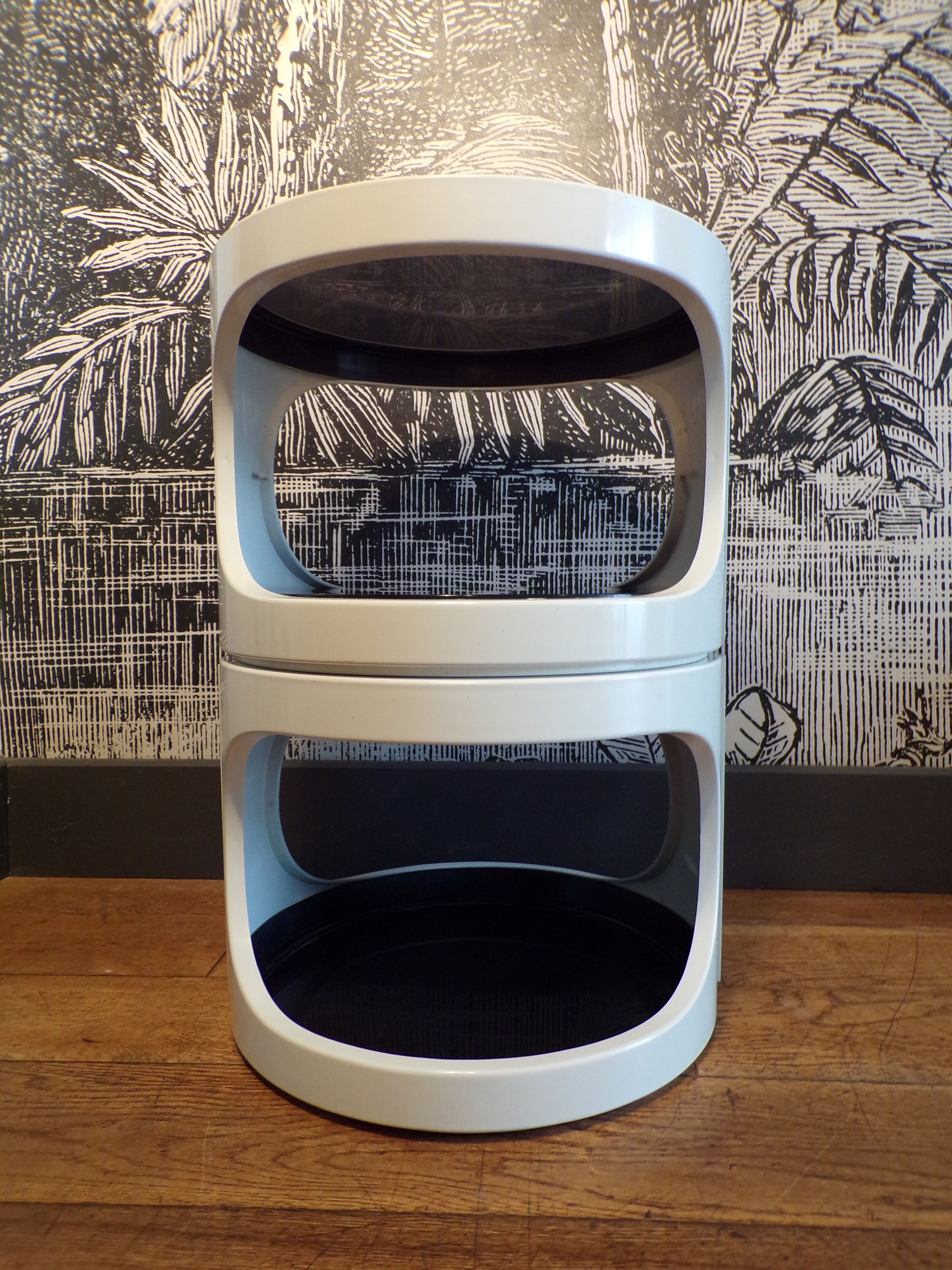 2 bedside modules flair