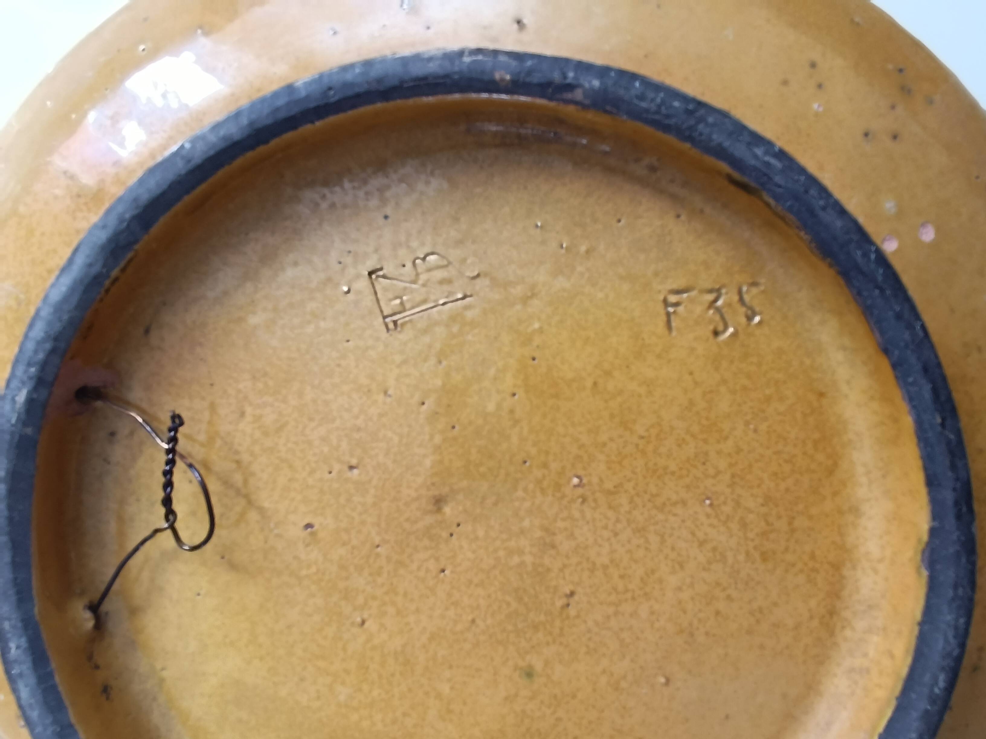 Set of 2 Ferney-Voltaire ceramic plates