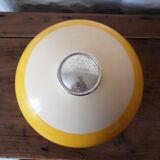 Bucket has ice cube 1970 yellow and white