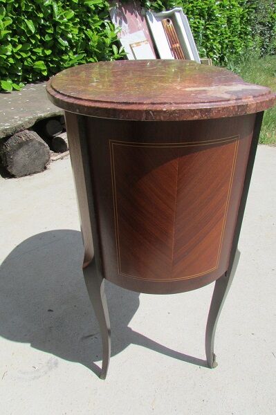 Louis XV chest of drawers