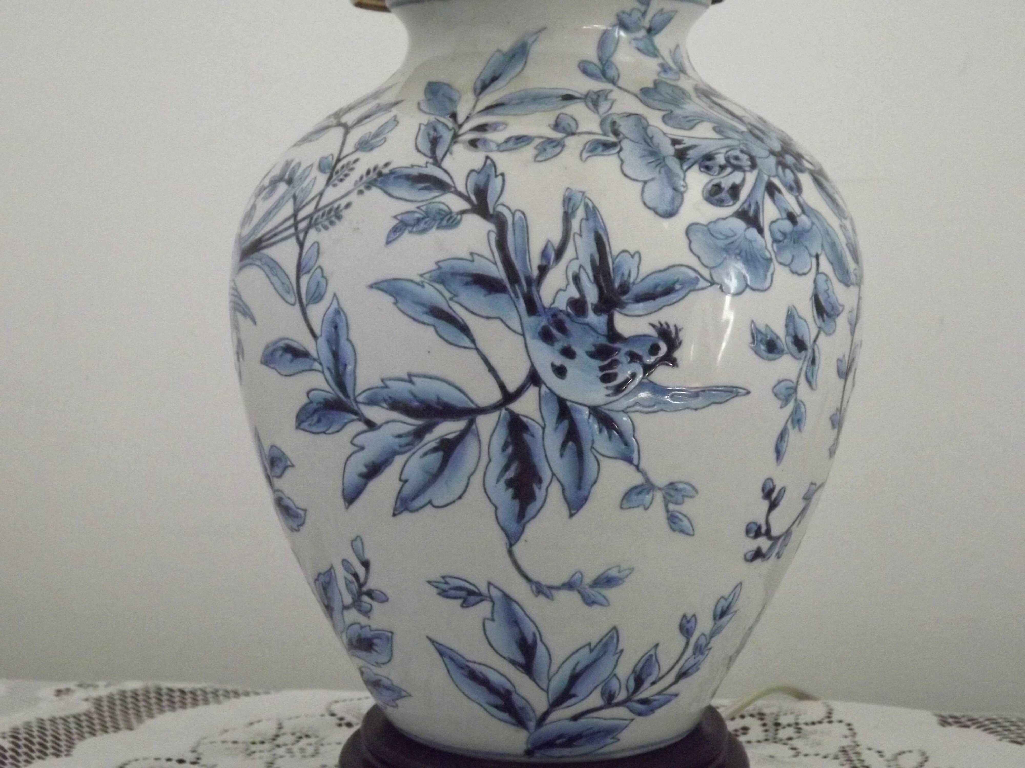 Blue & White Chinoiserie Ginger Jar Table Lamp Raised Bird & Floral Moti