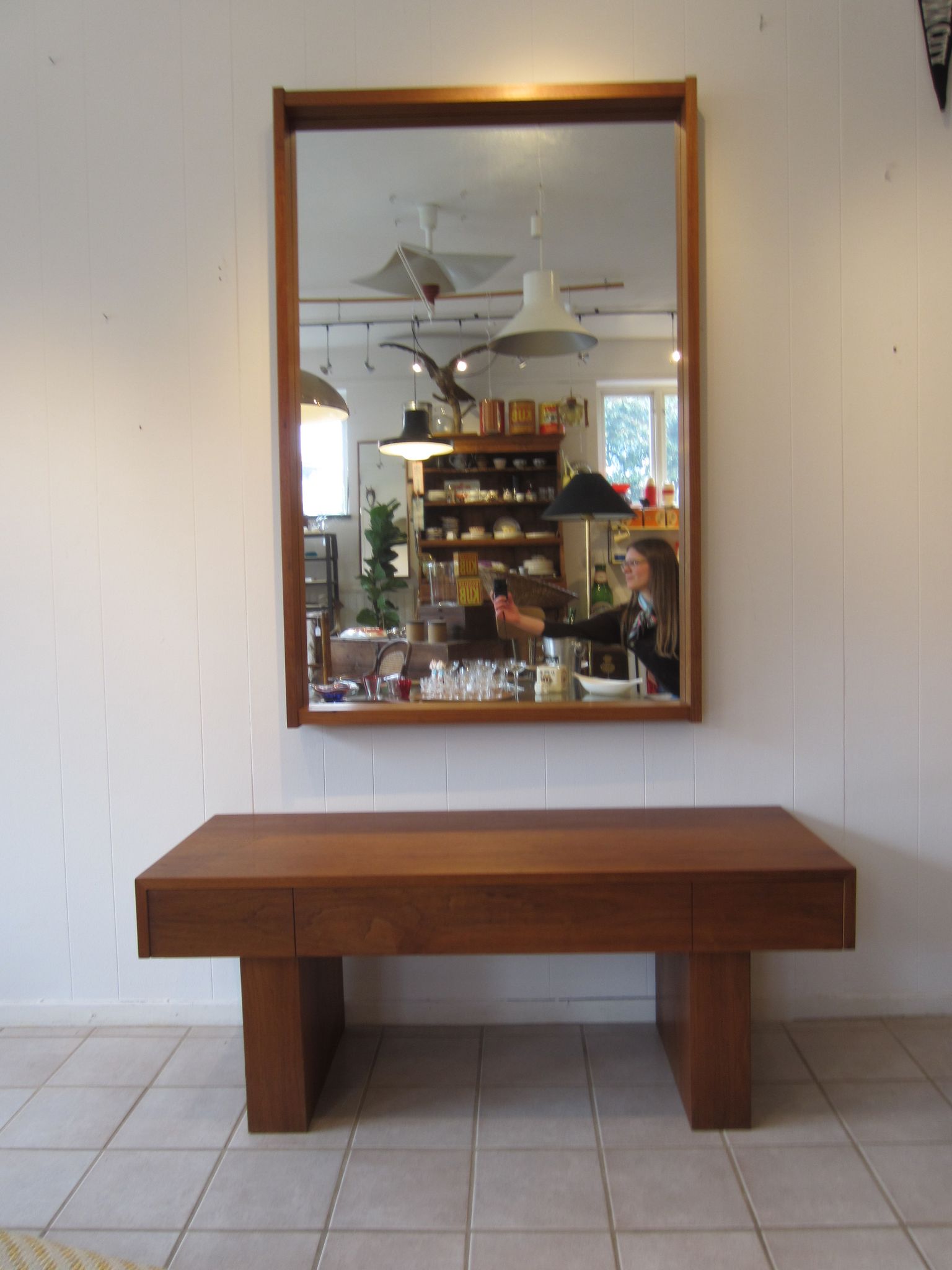 Commode scandinave par Ateljé Glas & Trä Hovmantorp