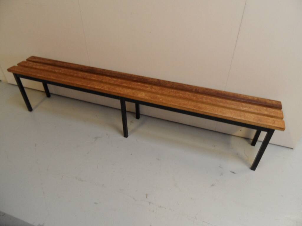 Banc d'école vintage