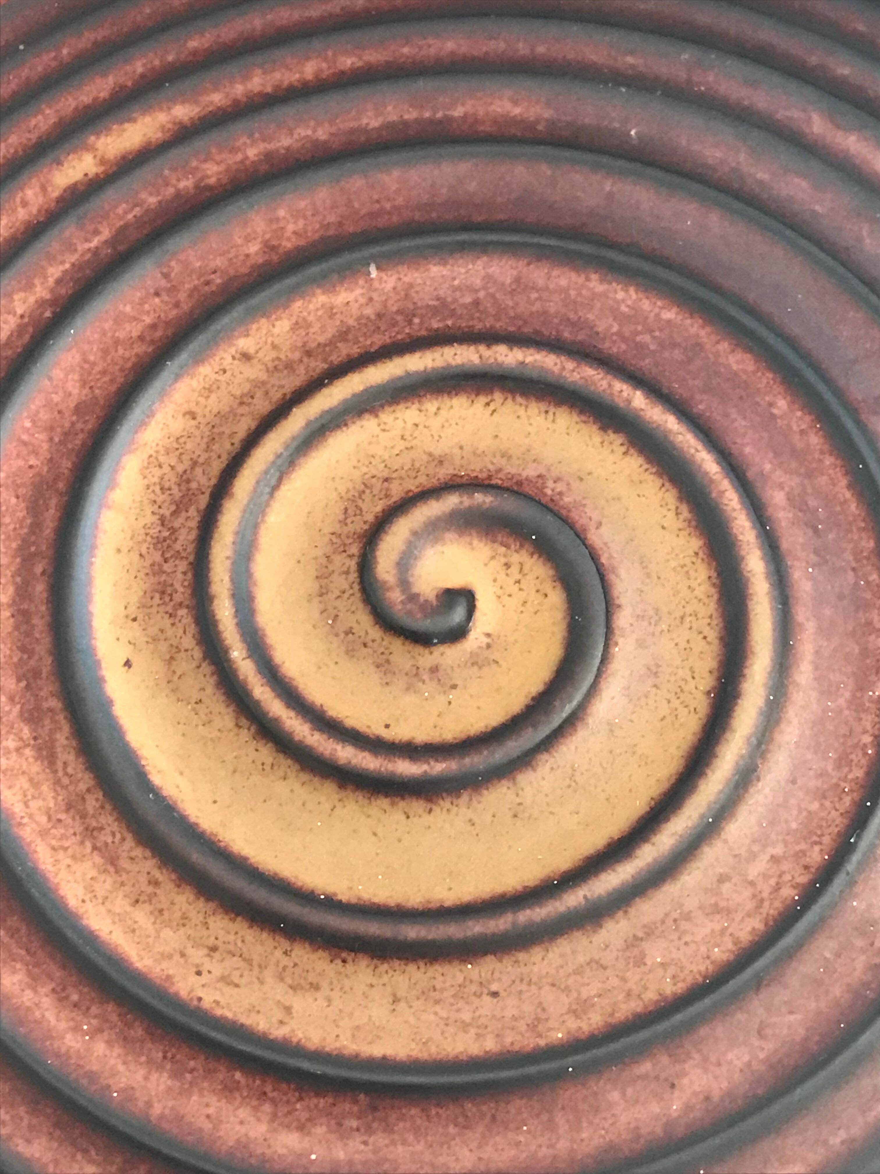 Vintage sandstone pocket empty