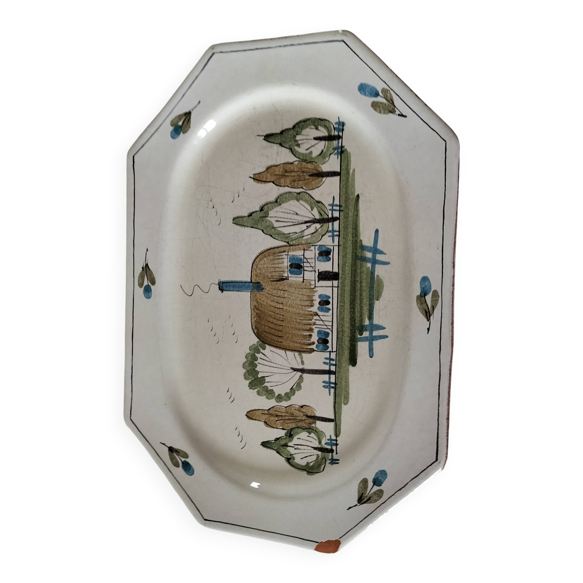 Octagonal dish from the Bec-Hellouin Abbey, 1970s