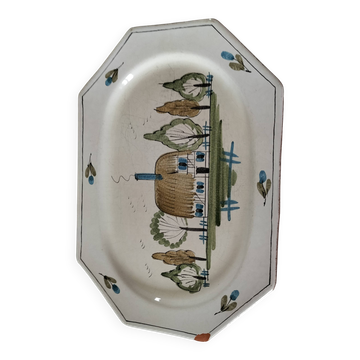 Octagonal dish from the Bec-Hellouin Abbey, 1970s
