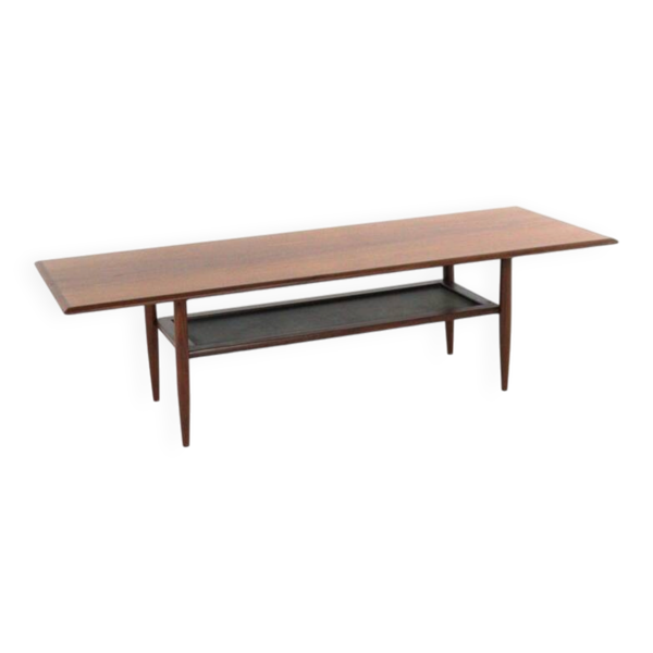Table basse R.S. Associates de Montréal, Canada — Beyit