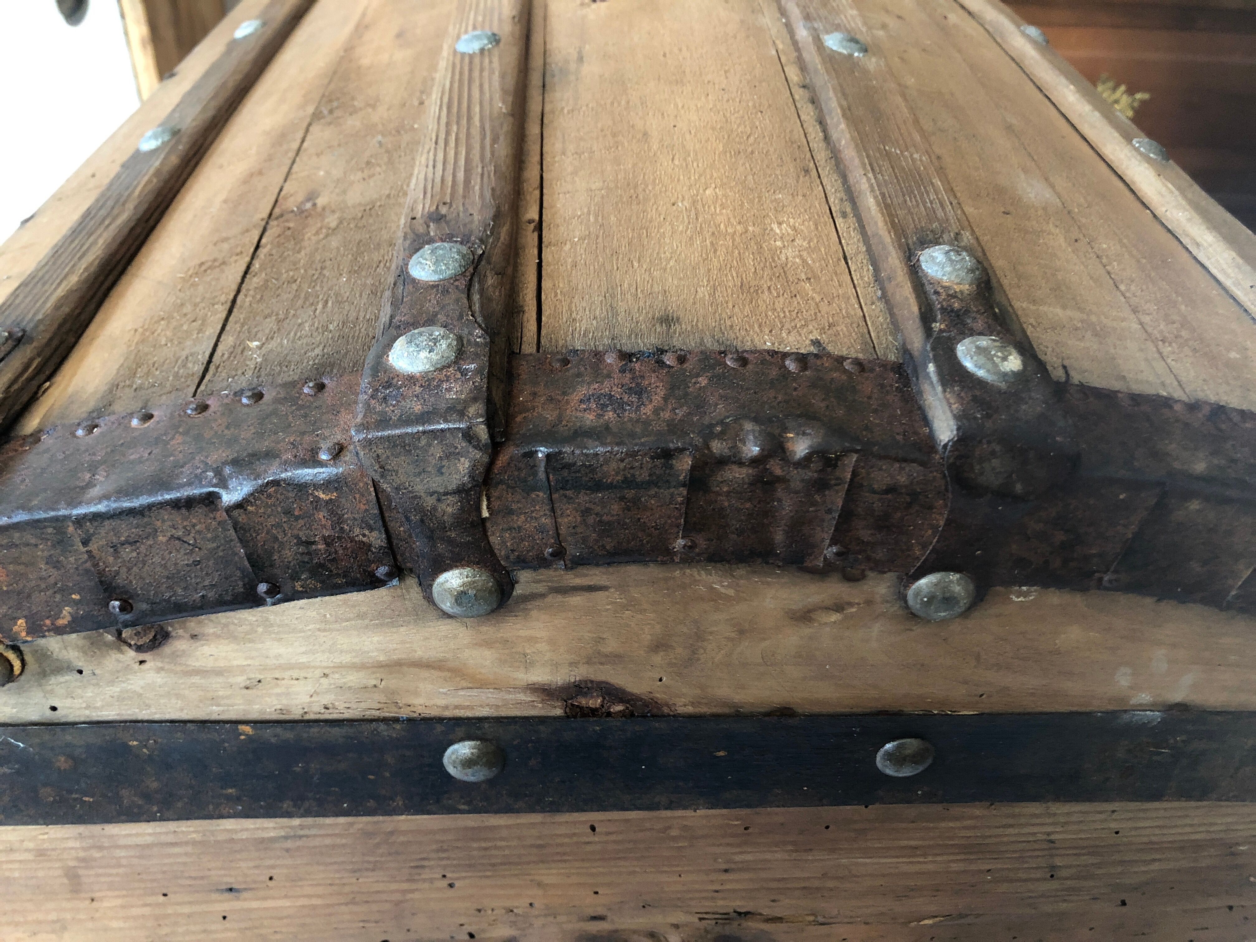 Wooden chest/trunk
