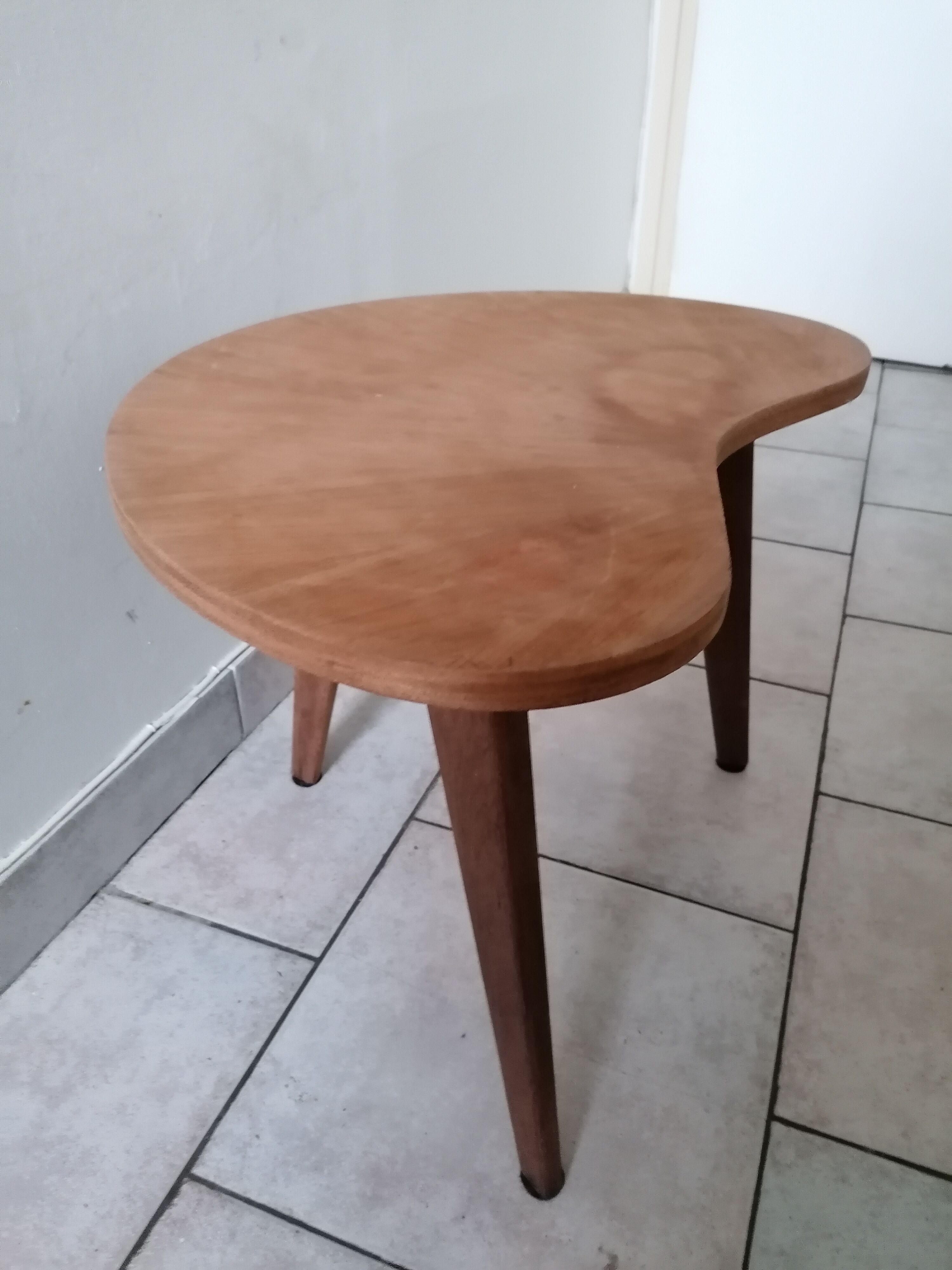 Coffee table bean tripod feet compas Scandinavian vintage design 50 60 s