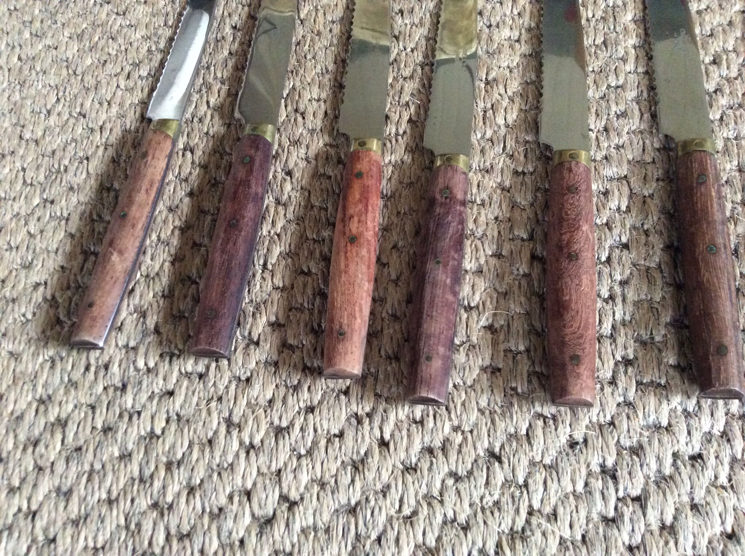 Series of 12 table knives