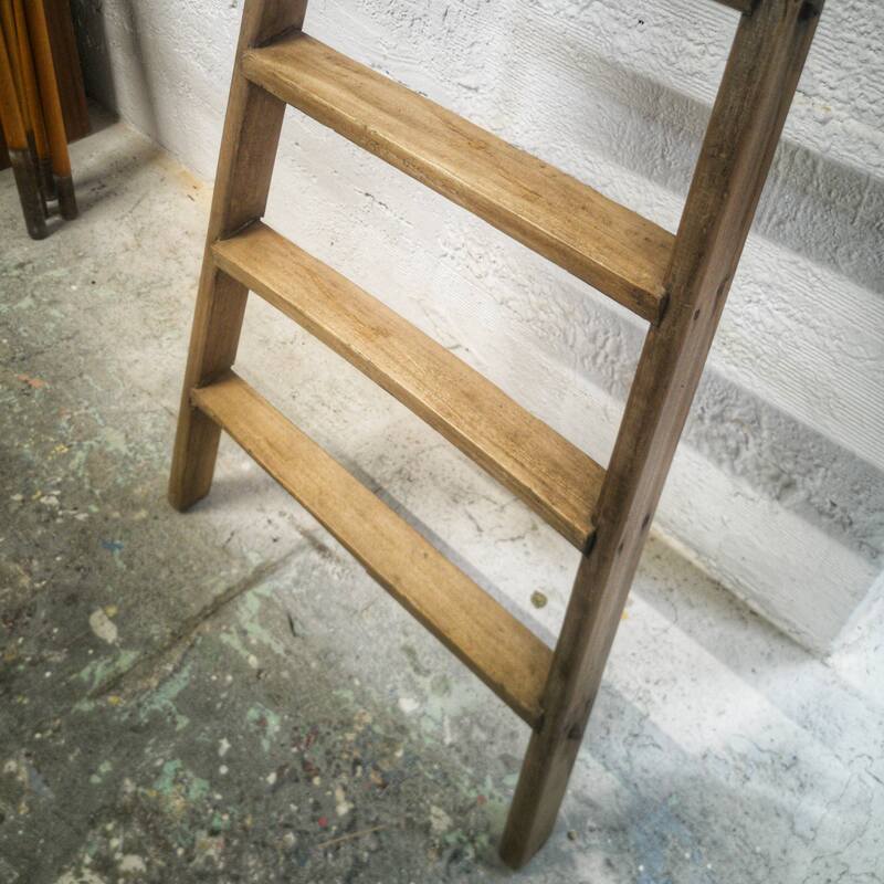 Painter's half-stepladder
