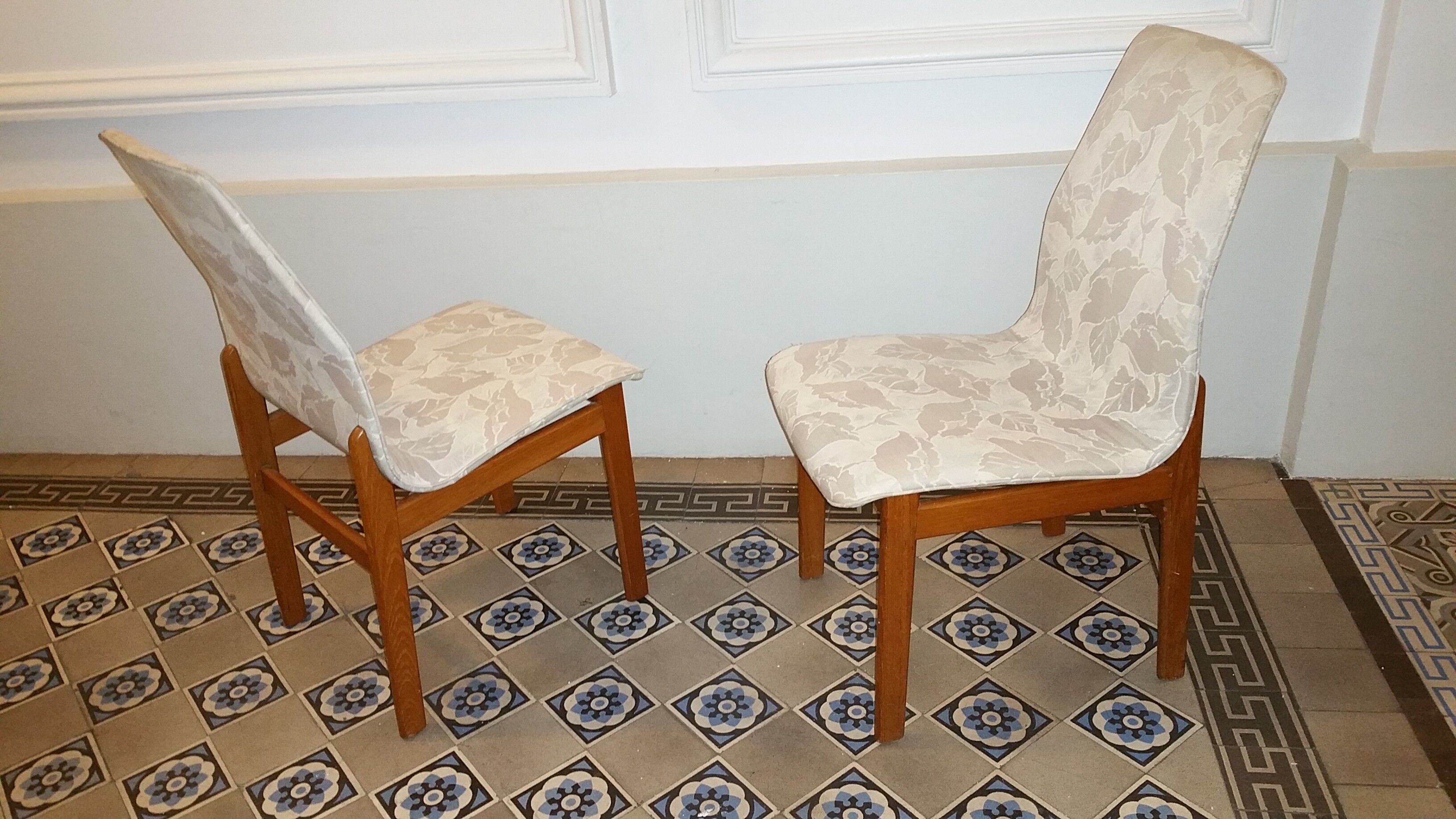 4 Danish chairs