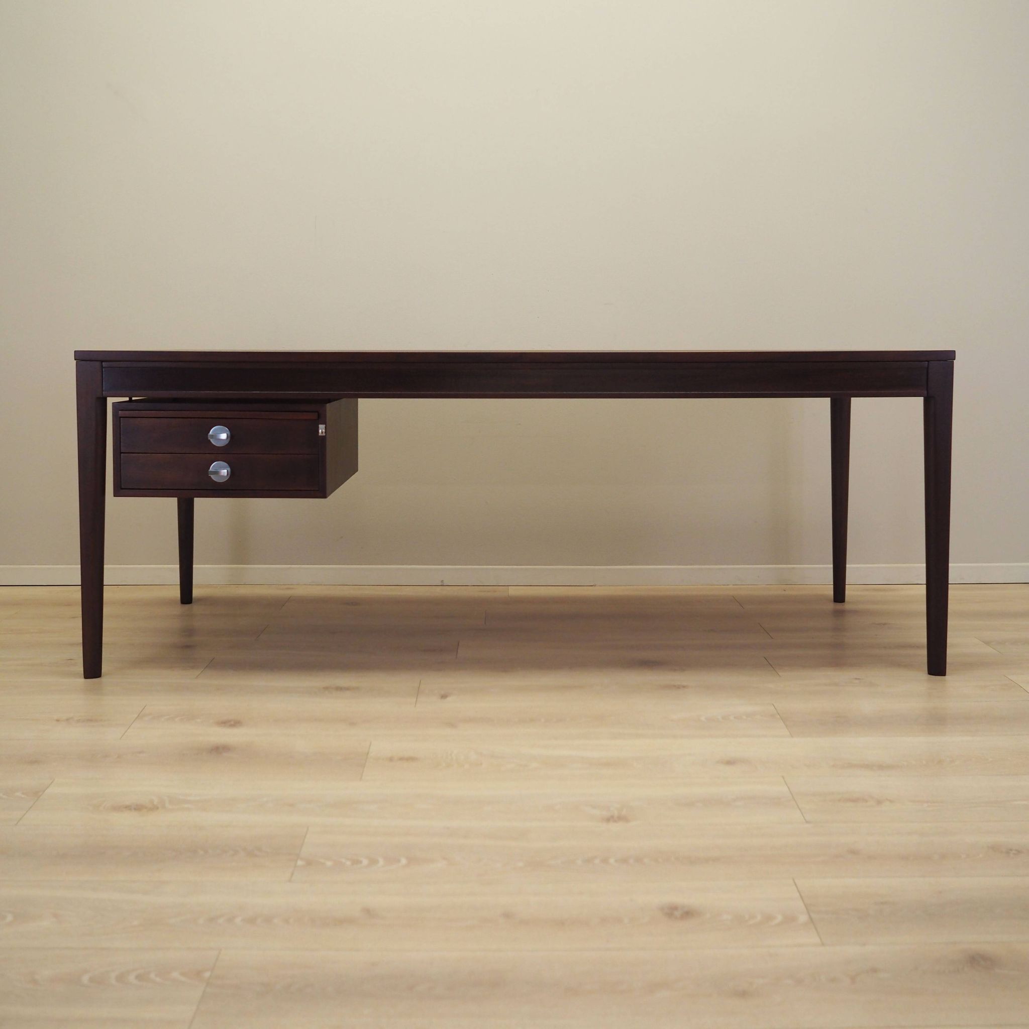 Mahogany desk, Danish design, 1970s, designer: Finn Juhl