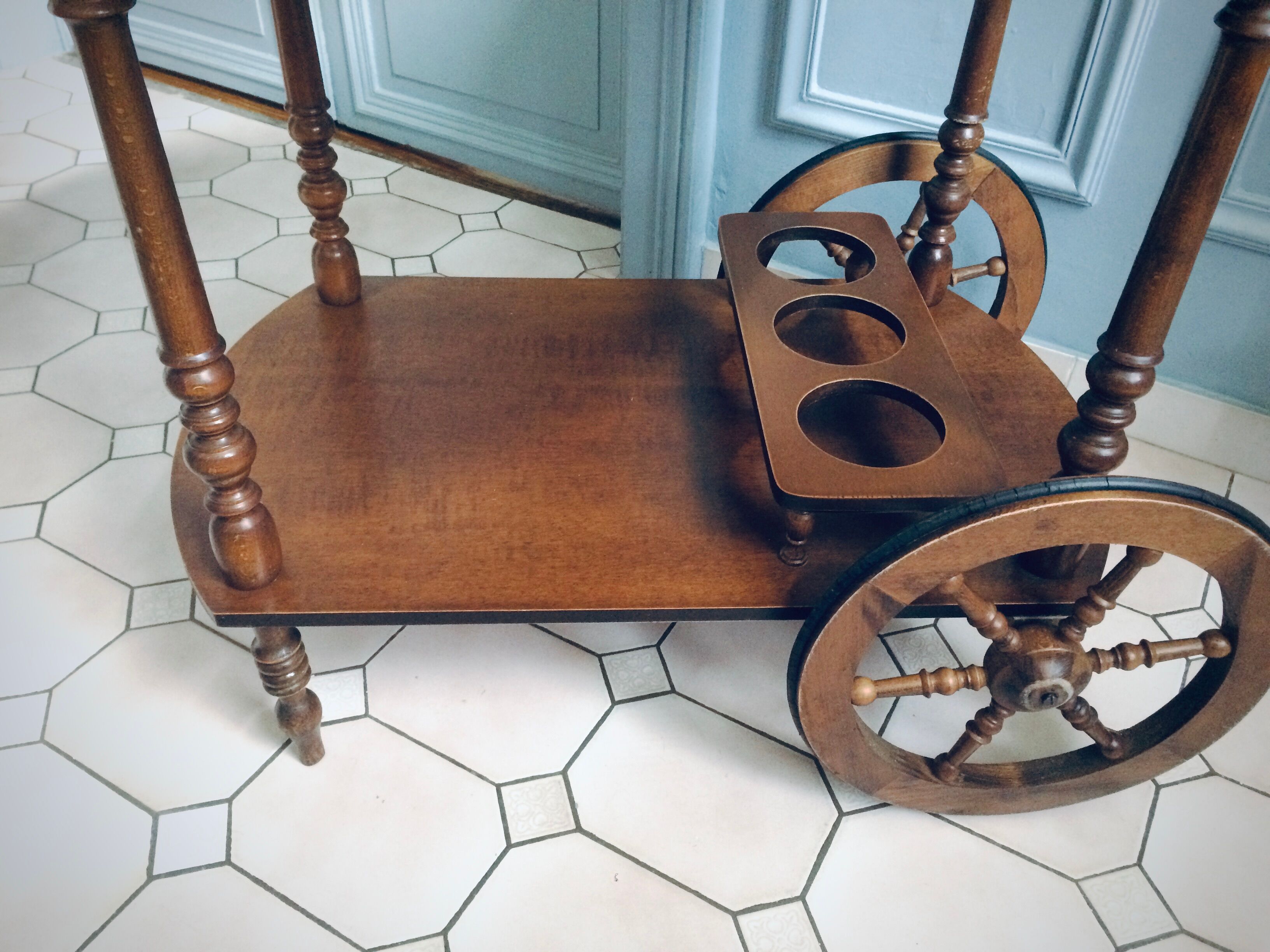Vintage and folding trolley aperitif-table