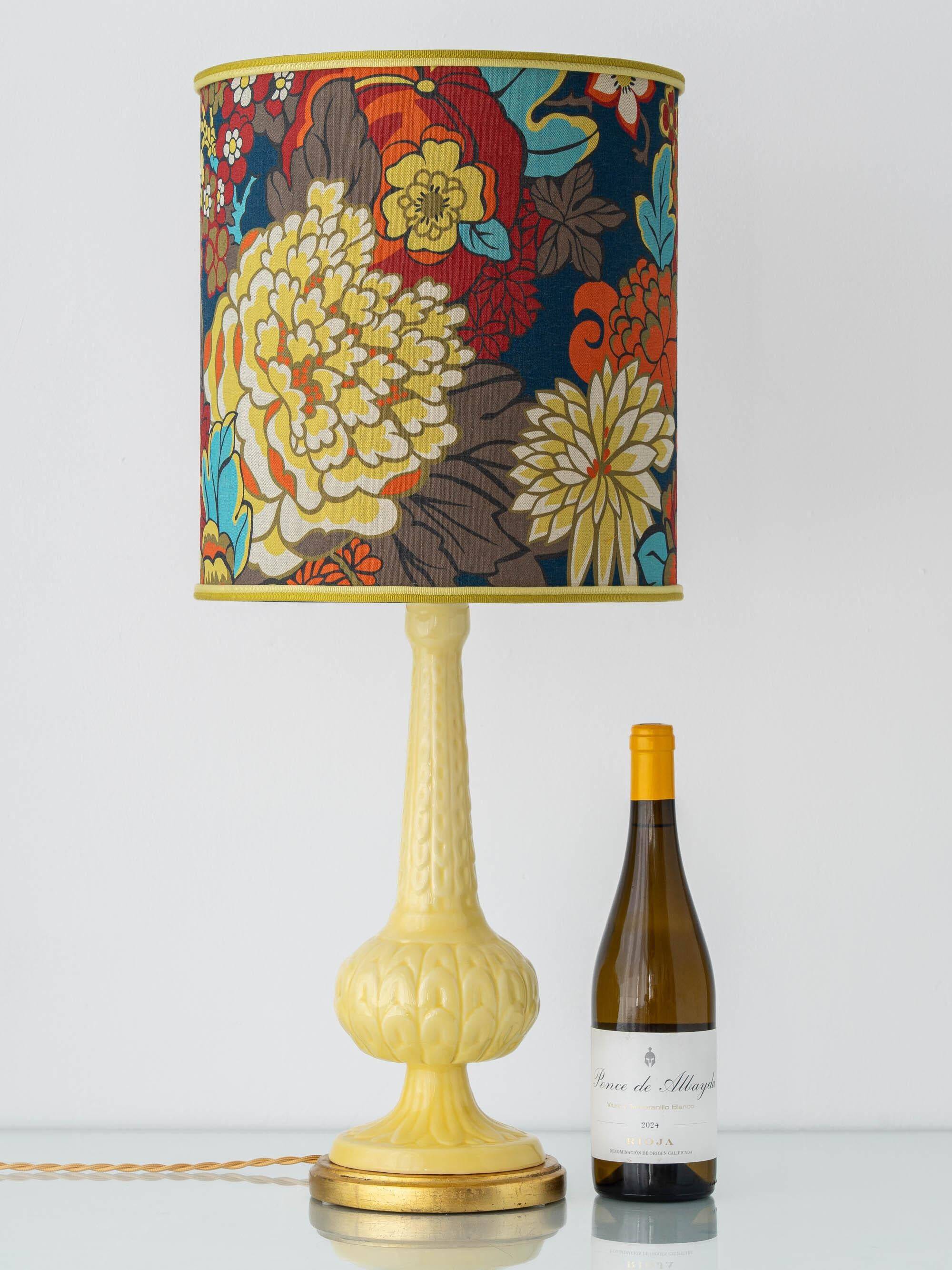 Lampe de table en céramique jaune espagnole, années 1960, abat-jour Liberty London rétro neuf