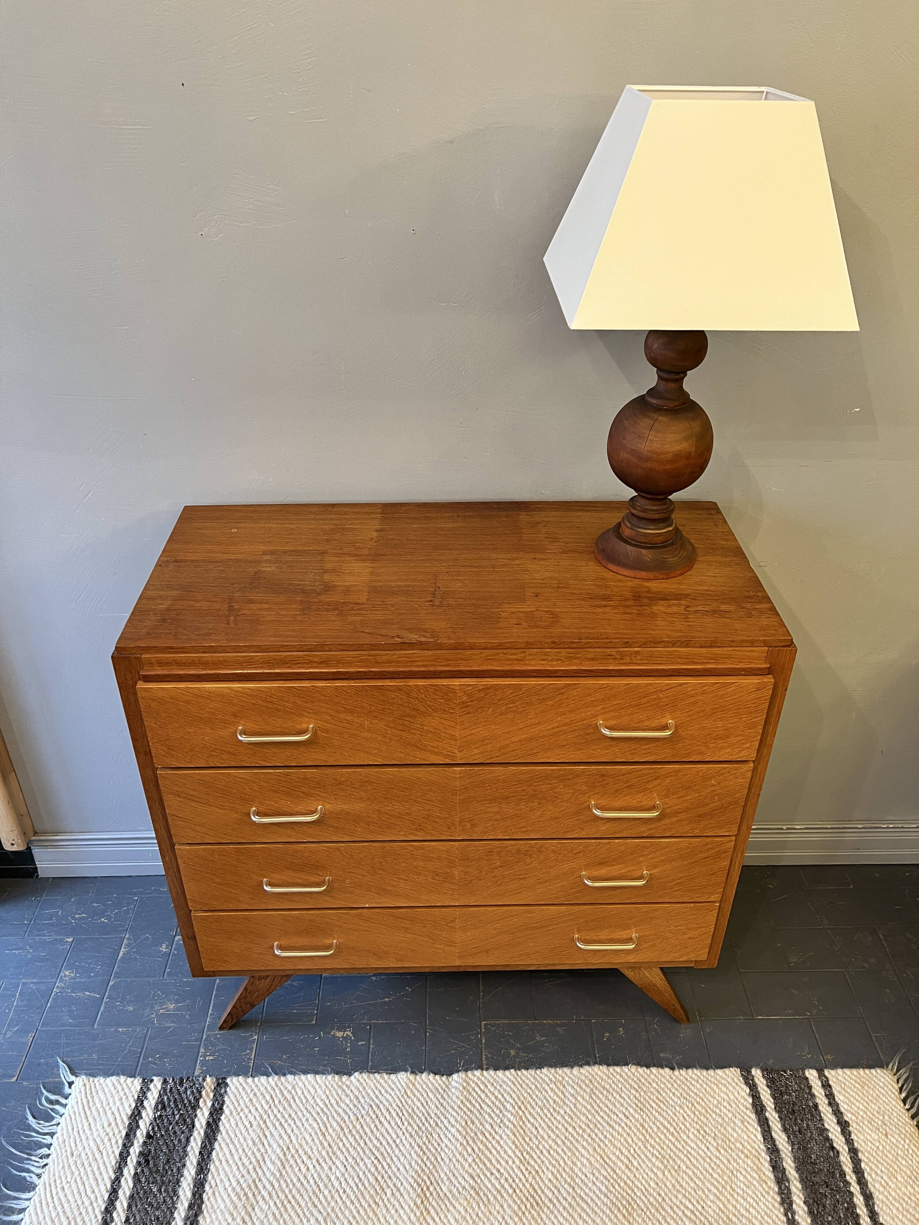 Vintage dresser compass feet